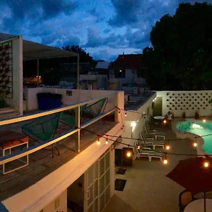 Moloch Hostel&suites Gasthof